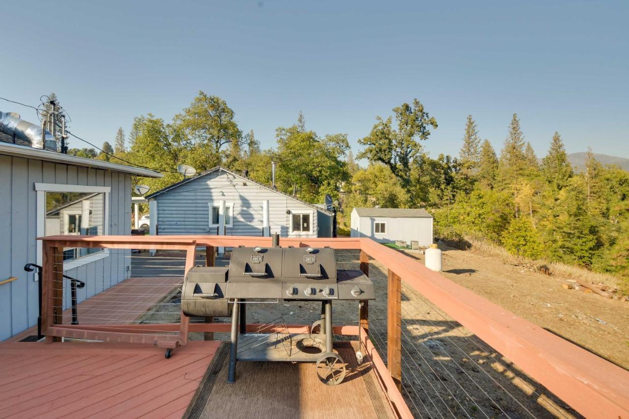 Waterfront Mariposa Vacation Rental With Hot Tub Exterior photo